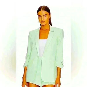 Cinq a’ Sept Elaine Crepe Shorts Green papaya